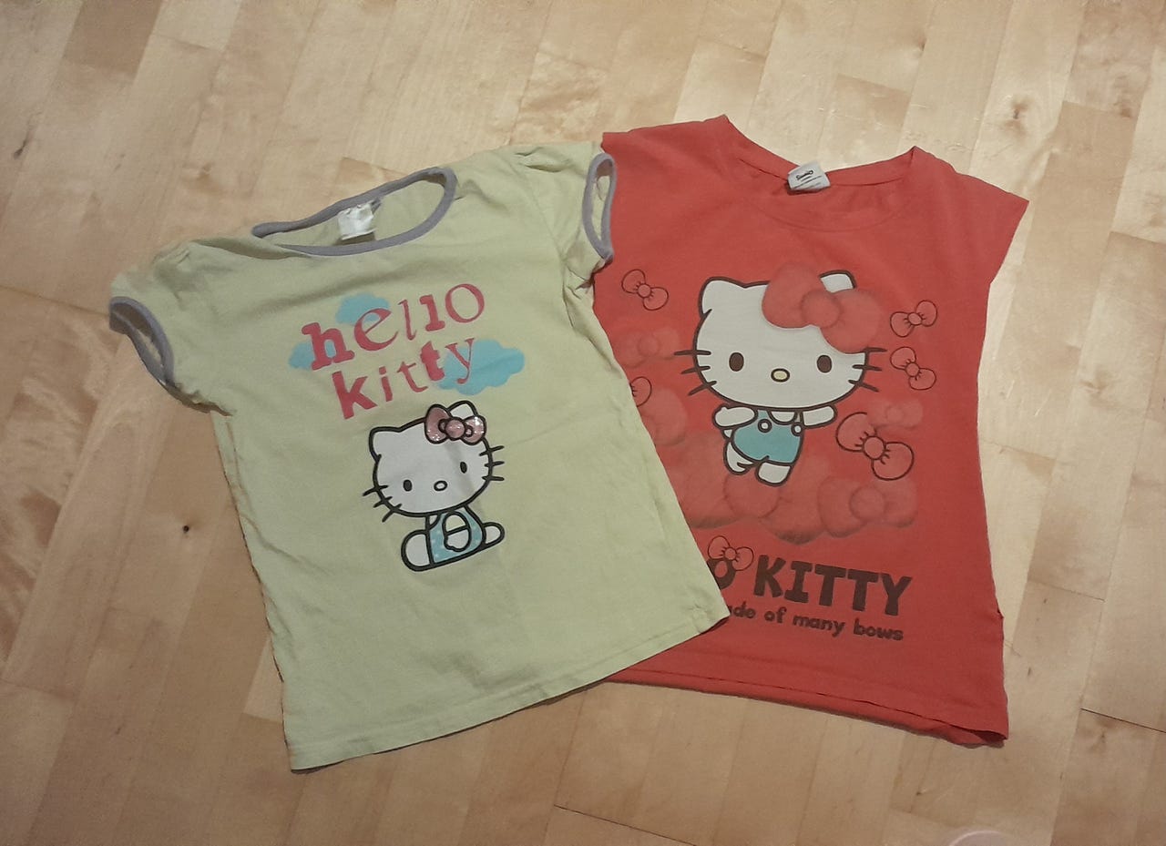 116-122cm Hello Kitty t-paidat 2kpl