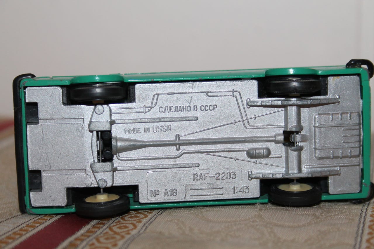 RAF 2203 Latvia Neuvostoliitto CCCP pakettiauto numeroitu A18