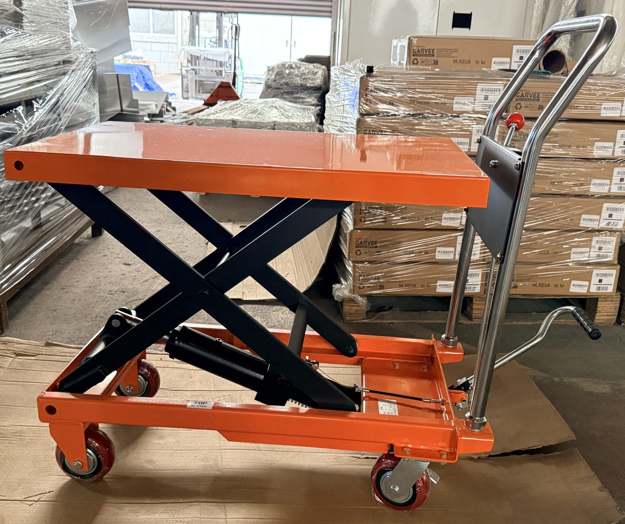 Nostopöytä/saksinostopöytä jalkapumpulla 300 kg