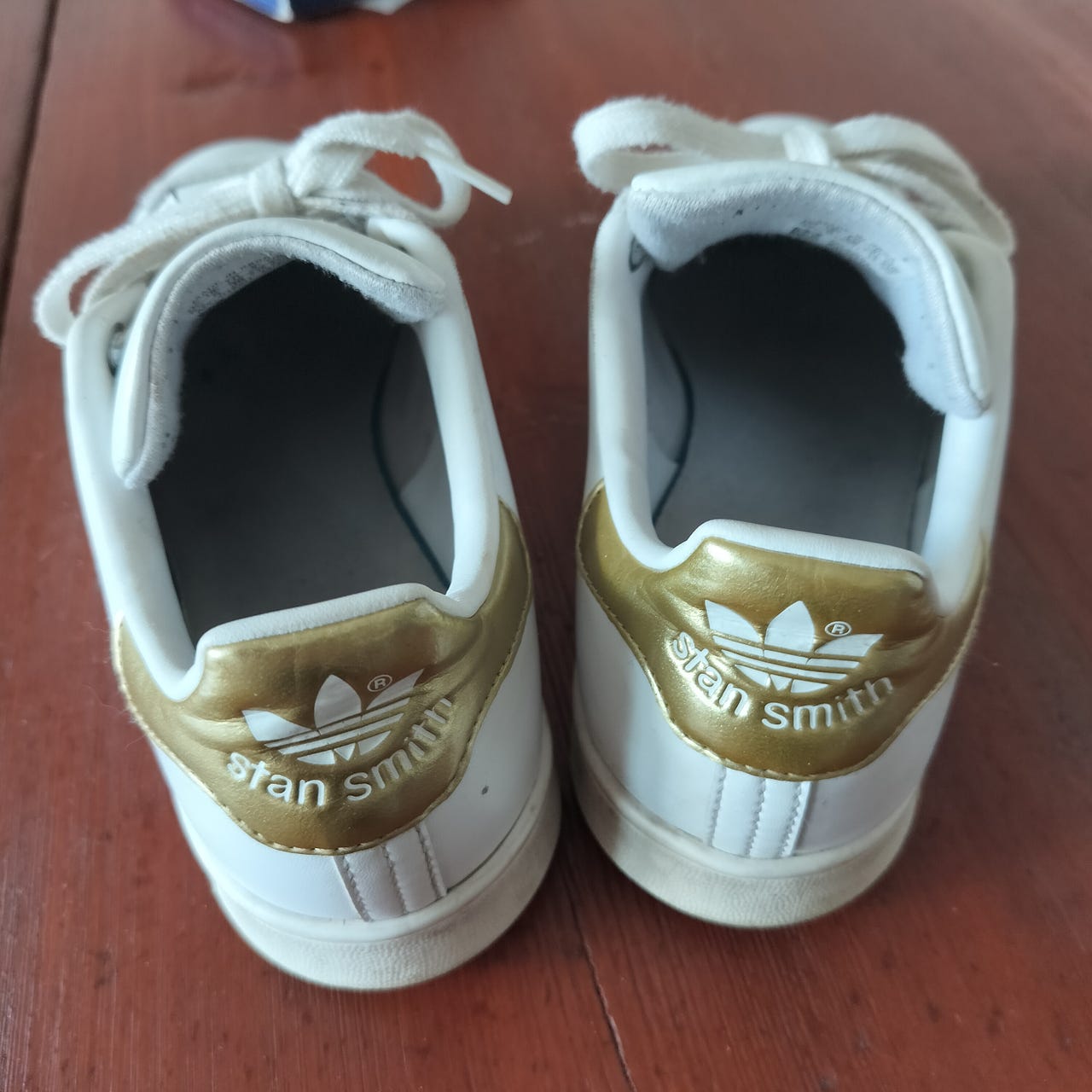 Adidas tennarit
