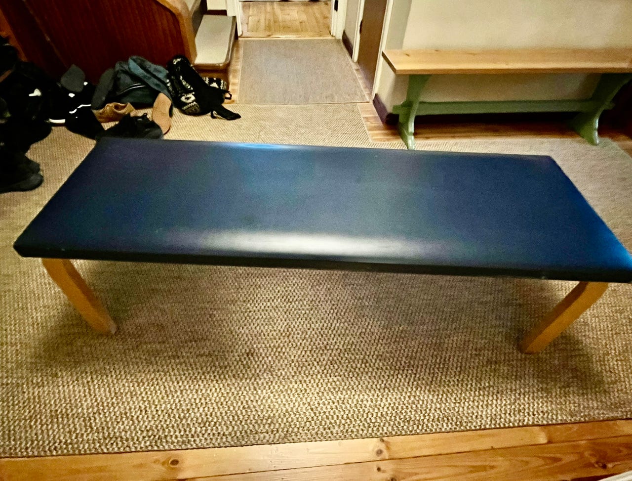Artek penkki 167. Alvar Aalto penkki, sininen keinonahkaverhoilu