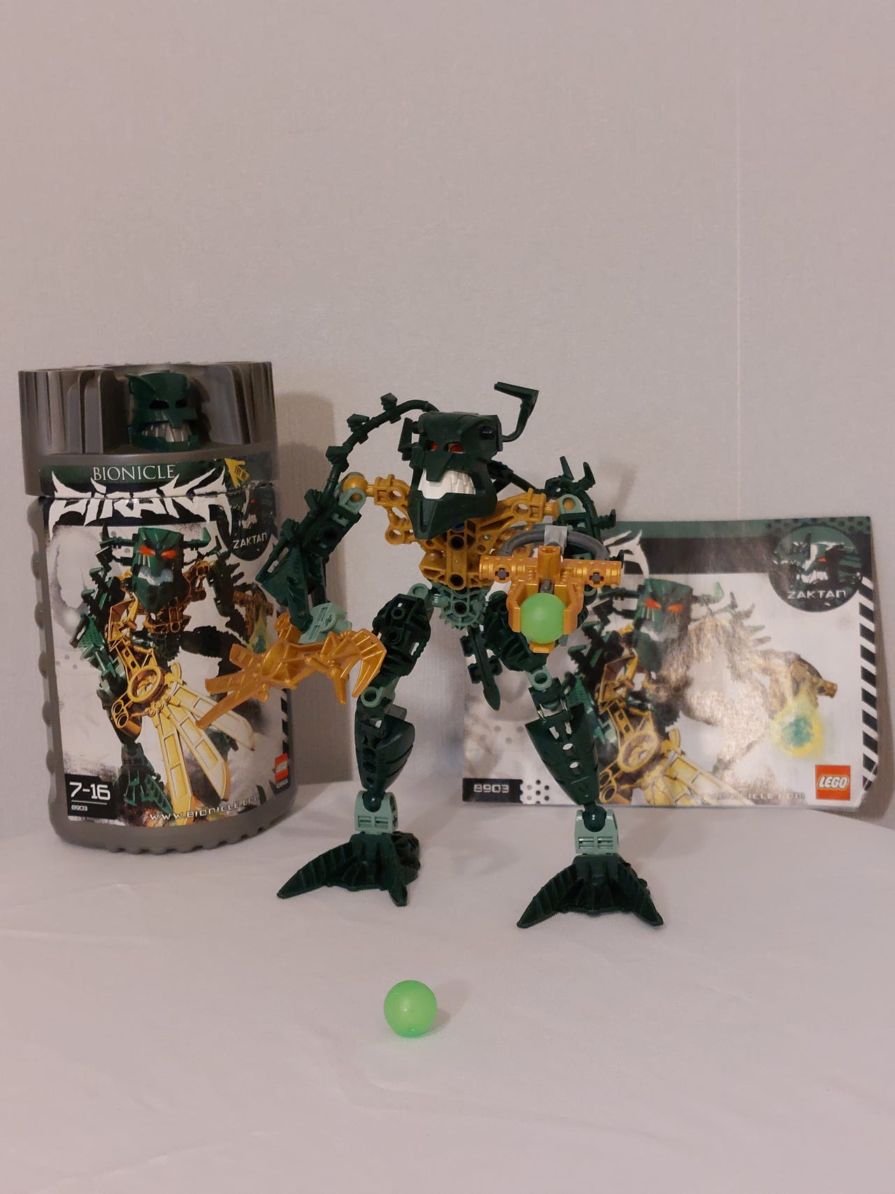 Bionicle Zaktan figure