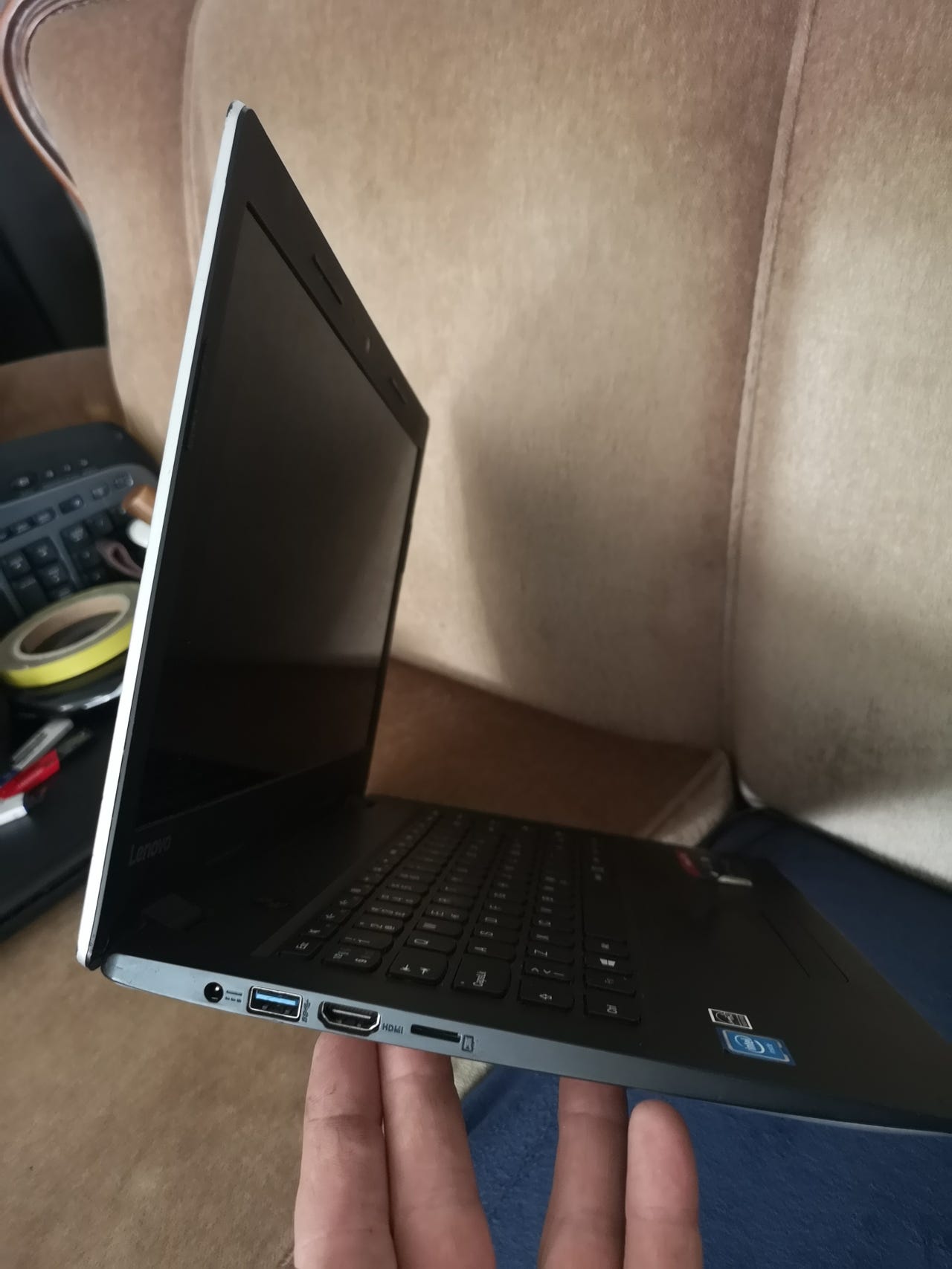 Lenovo 100s - 14ibr kannettava tietokone.