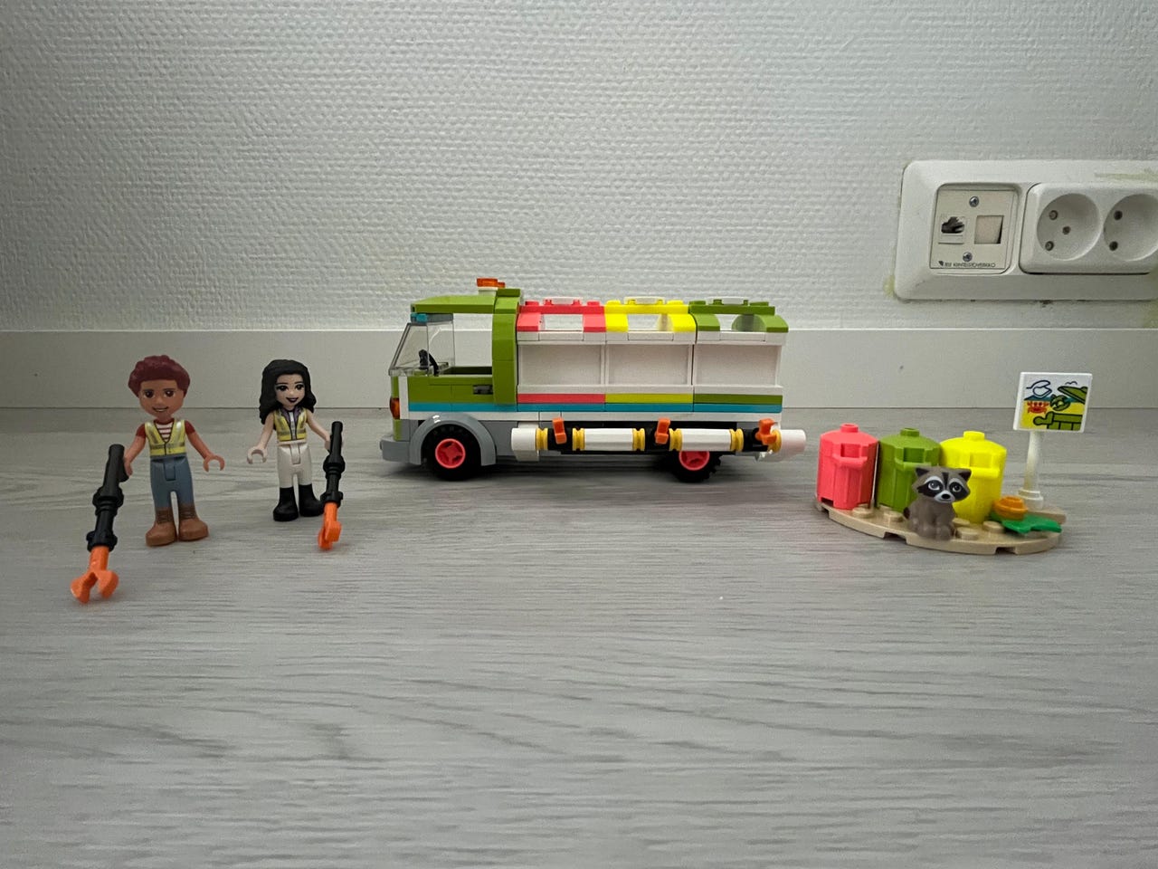 Lego friends kierrätyskuorma auto