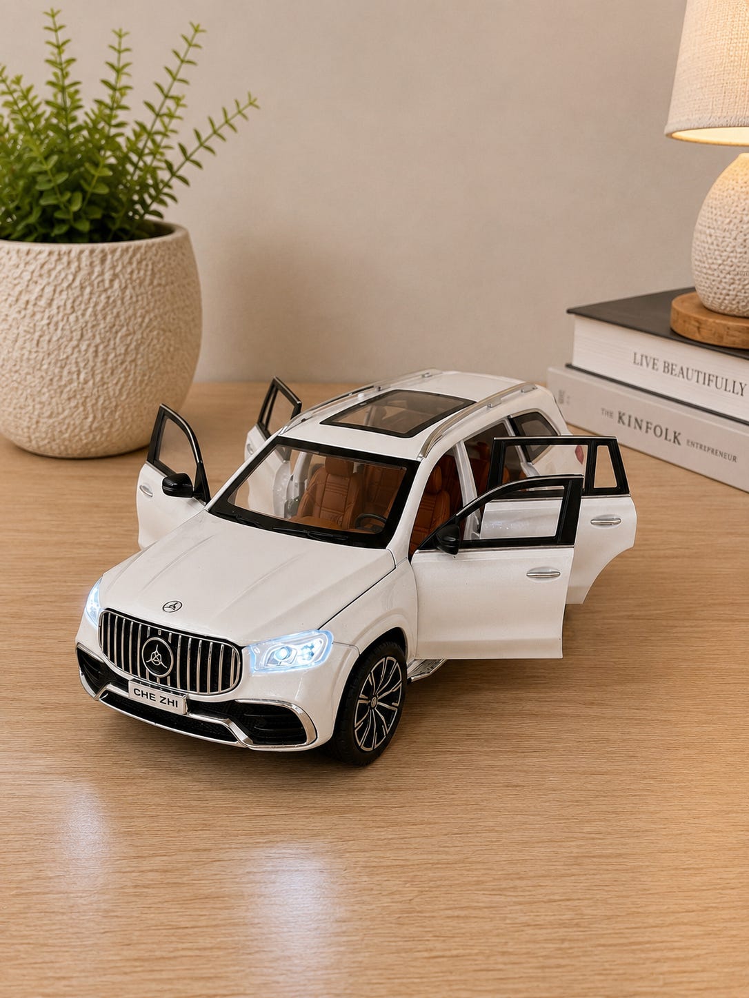 Mercedes-Benz GLS Maybach pienoismalli 1:24