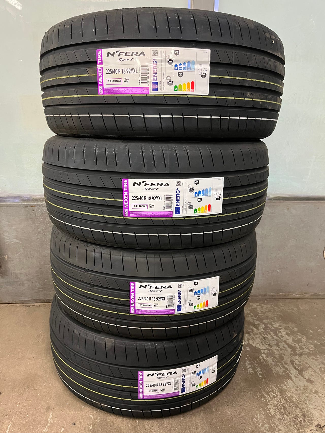225/40R18 Nexen uudet kesärenkaat