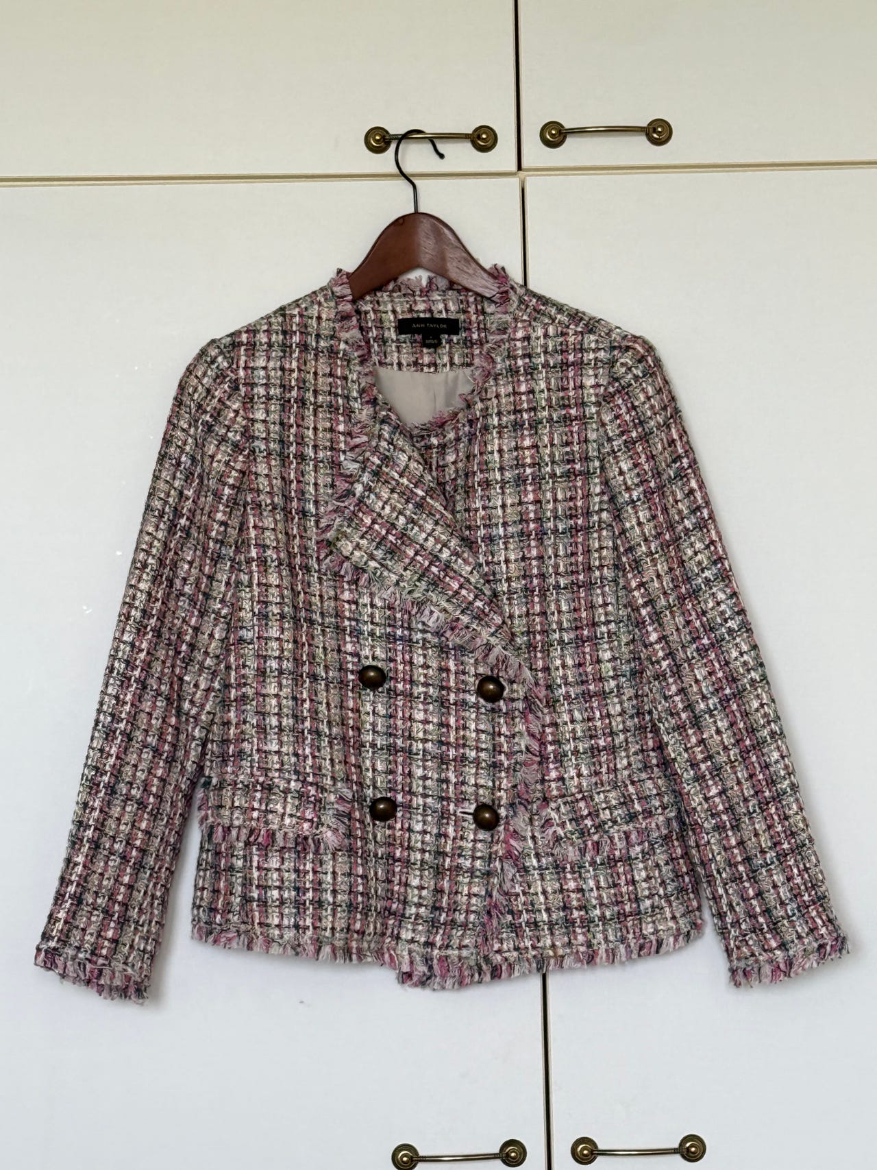 Klassinen Chanel-tyylinen bleiseri Ann Taylor