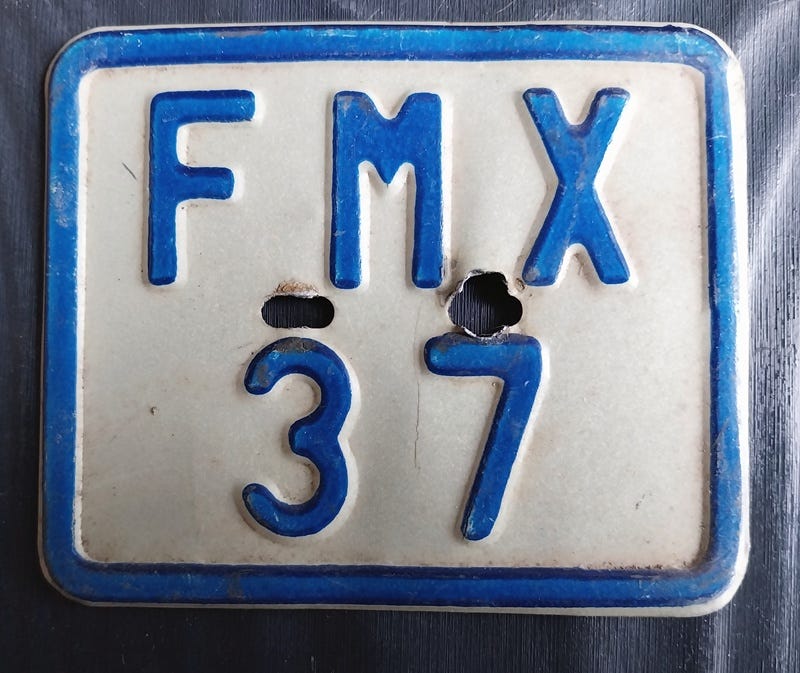 Mopon vakuutuskilpi FMX rekisterikilpi Suzuki PV