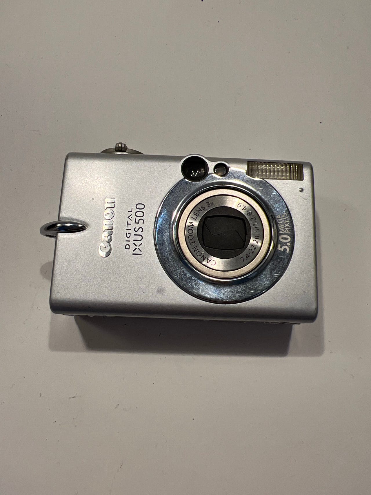 Canon Digital IXUS 500 digikamera hopea