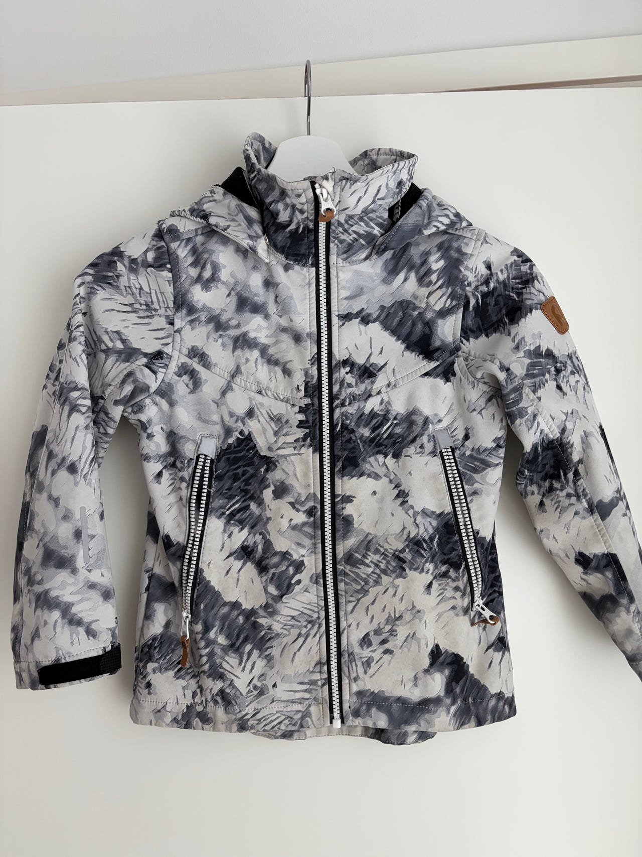 Reima tyttöjen softshelltakki 122