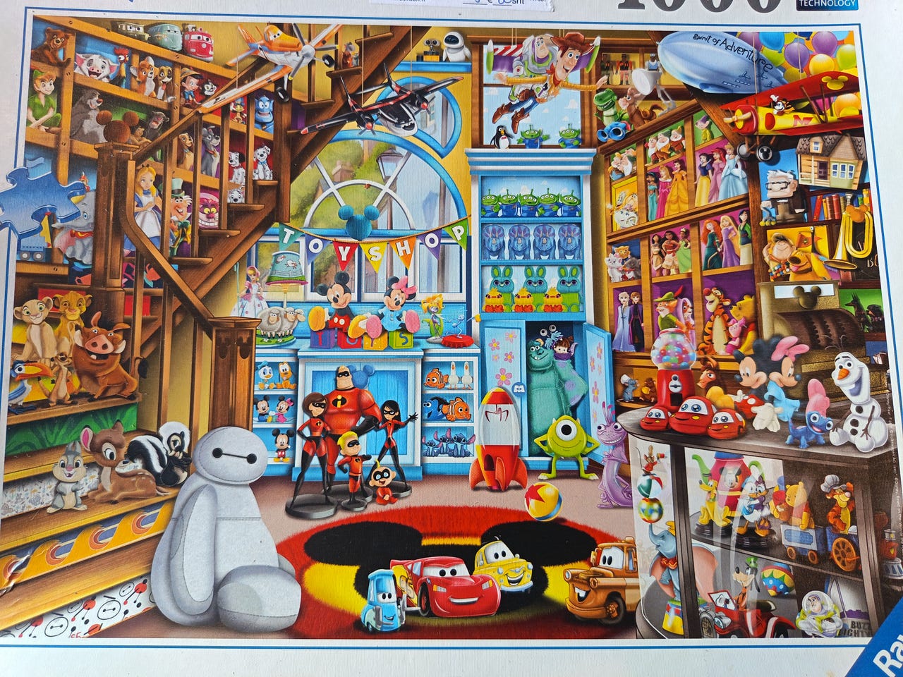 Ravensburger Disney 1000 palan palapeli 70 x 50 cm