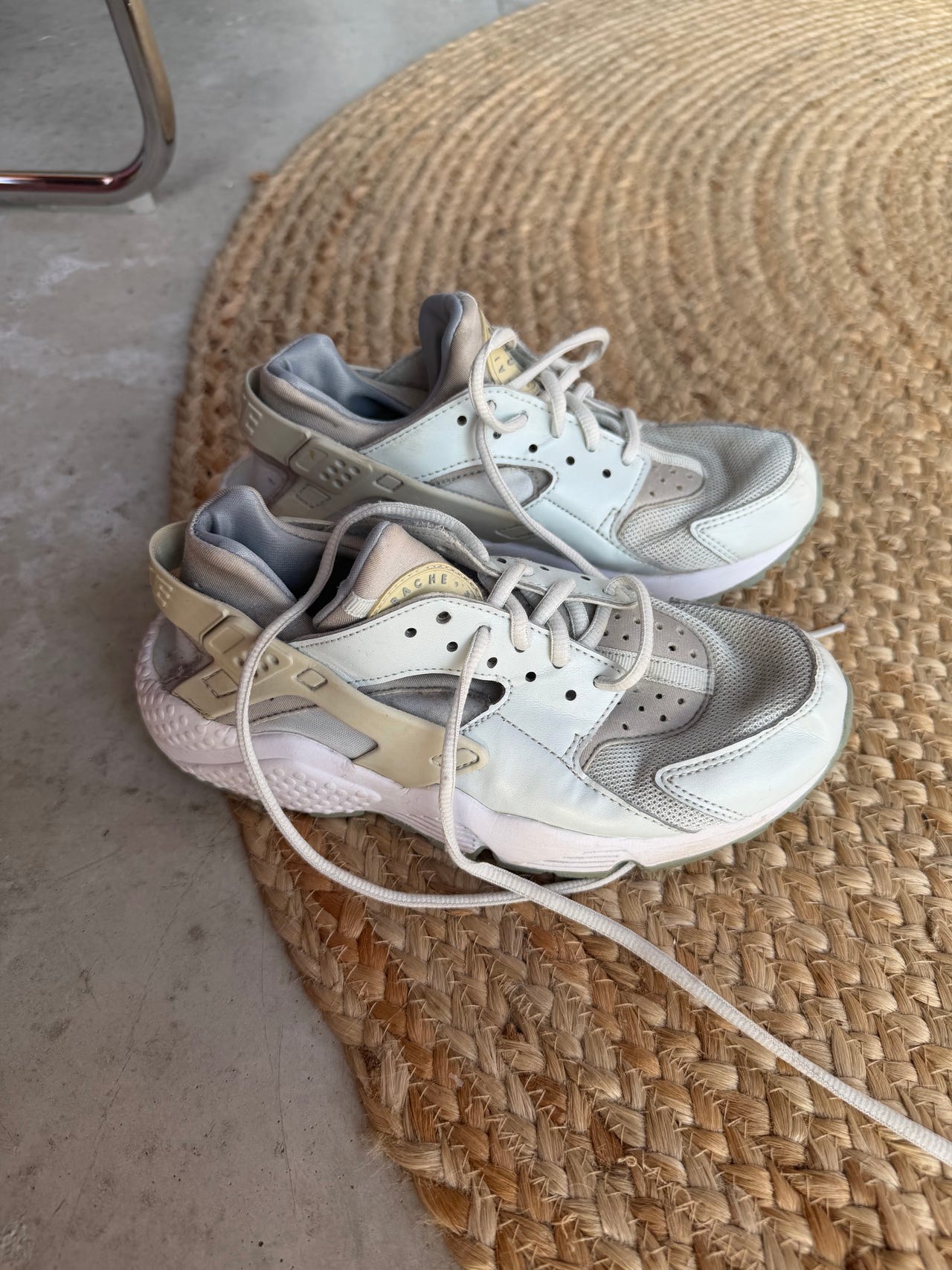 Nike Air Huarache tennarit