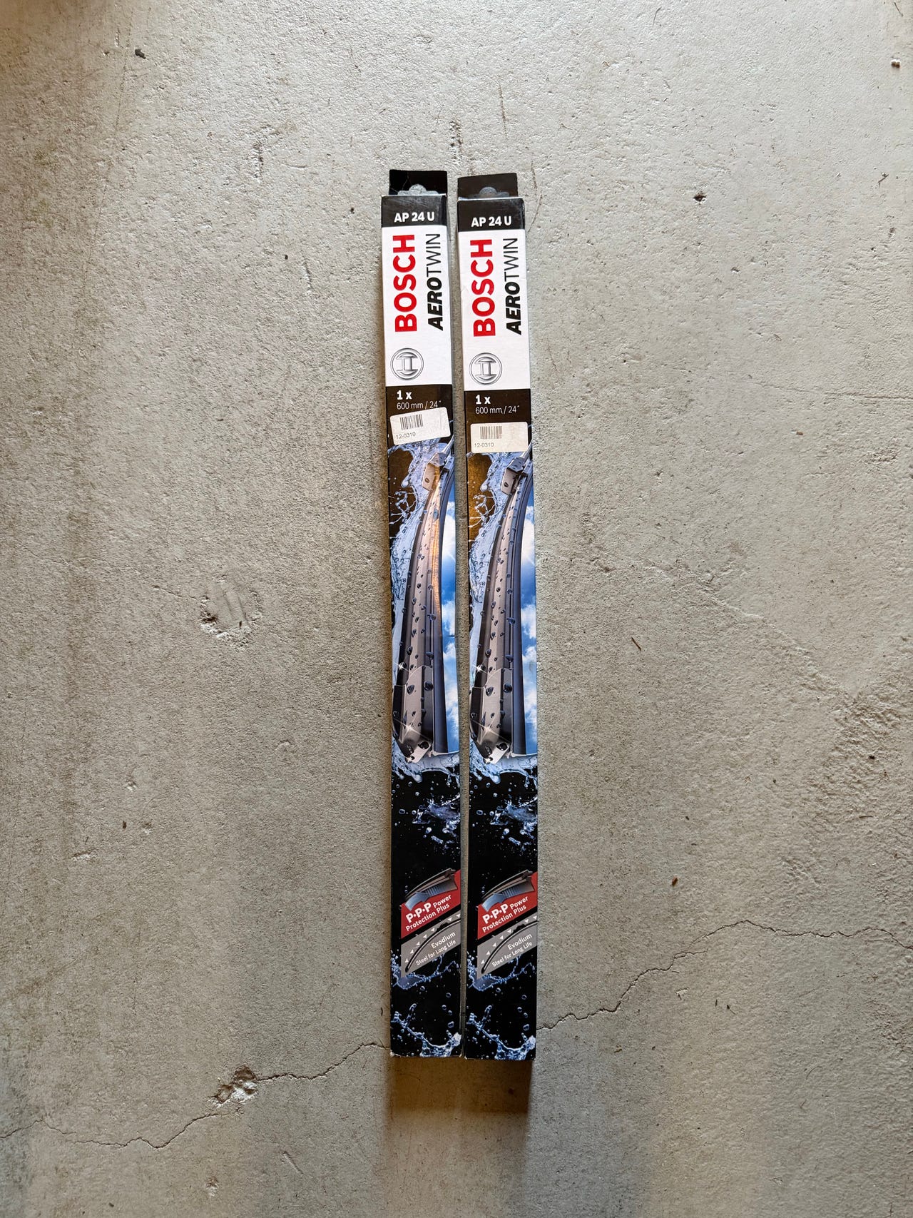 Bosch Aerotwin AP24U tuulilasinpyyhkijät