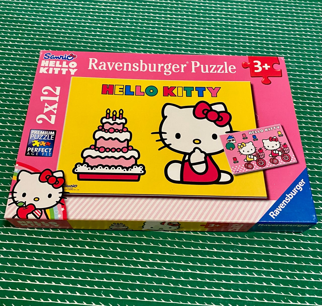 Hello Kitty Ravensburger palapeli,  2 kpl, 12 palaa