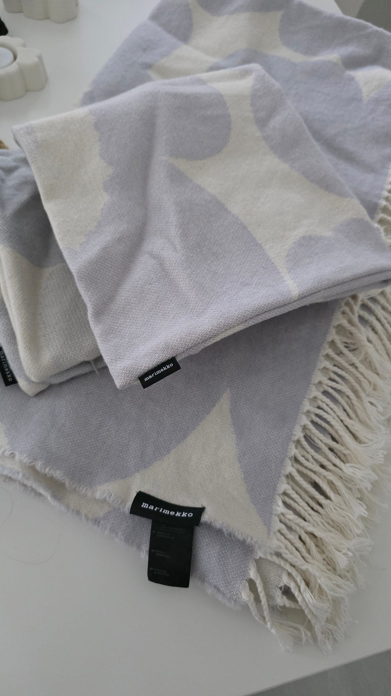 Marimekko Unikko viltti ja tyynynpäälliset