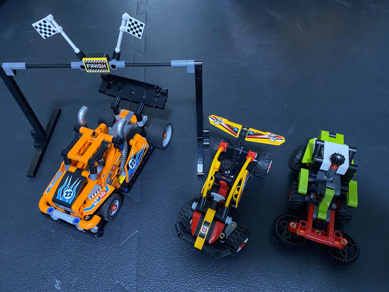 Lego Technic autot 3kpl