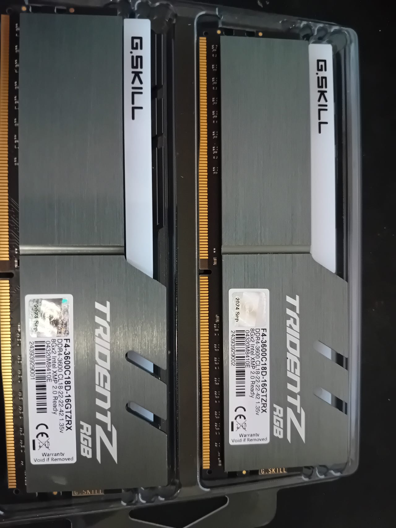 G.Skill 16GB (2 x 8GB) Trident Z RGB, DDR4 3600MHz | Tori