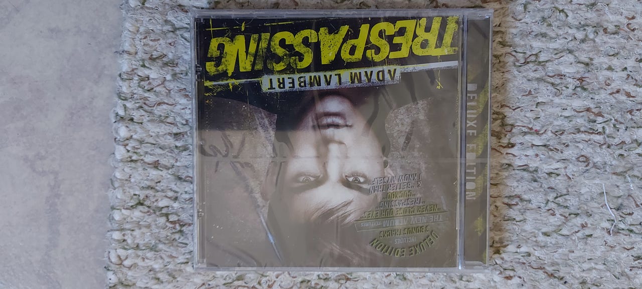 Adam Lambert Trespassing CD-albumi | Tori