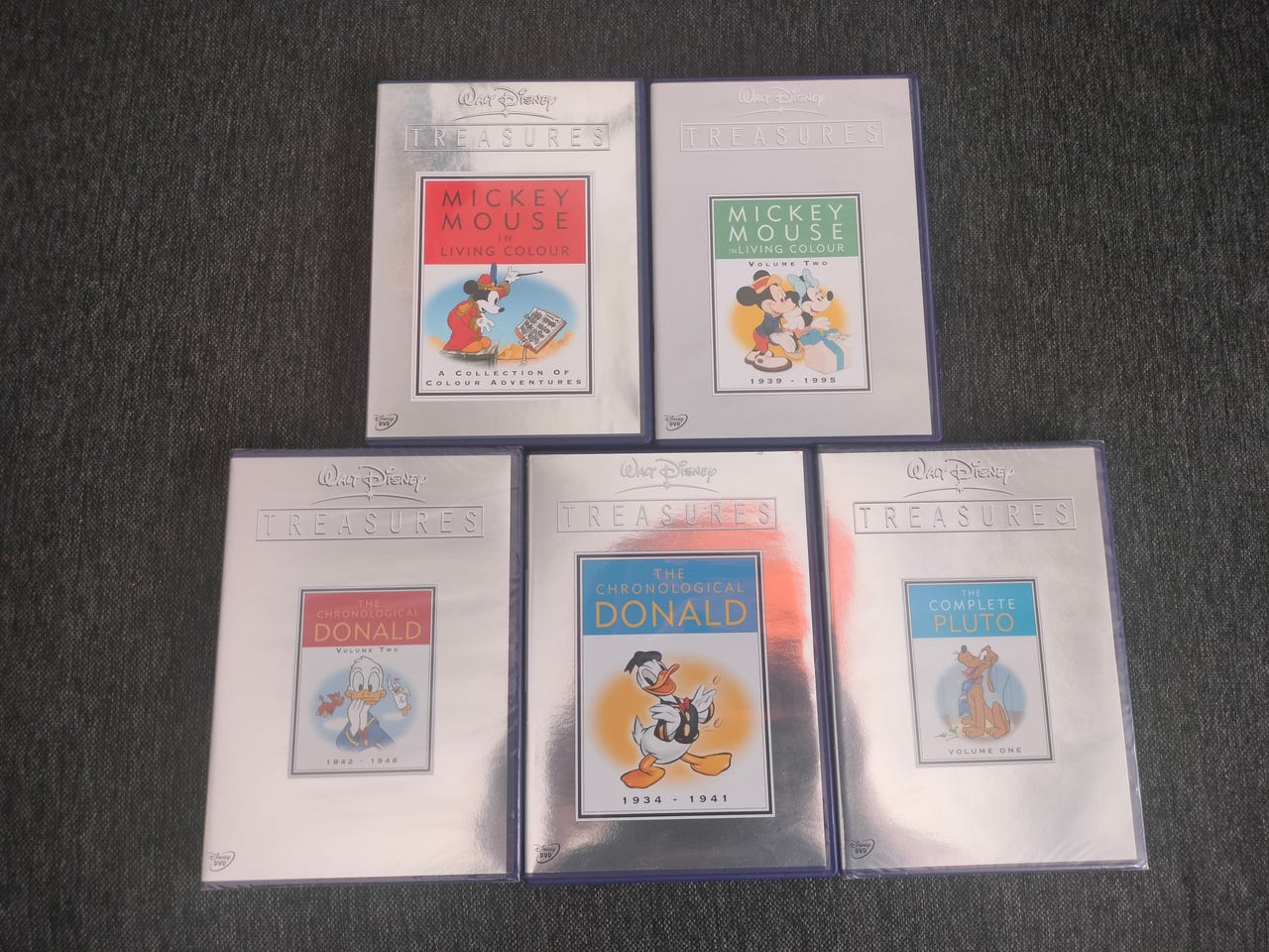 Walt Disney Treasures 全9本セット Walt Disney Treasures 1931–1995 DVD-boksi+ Mikki vol 1 myös (Mikki