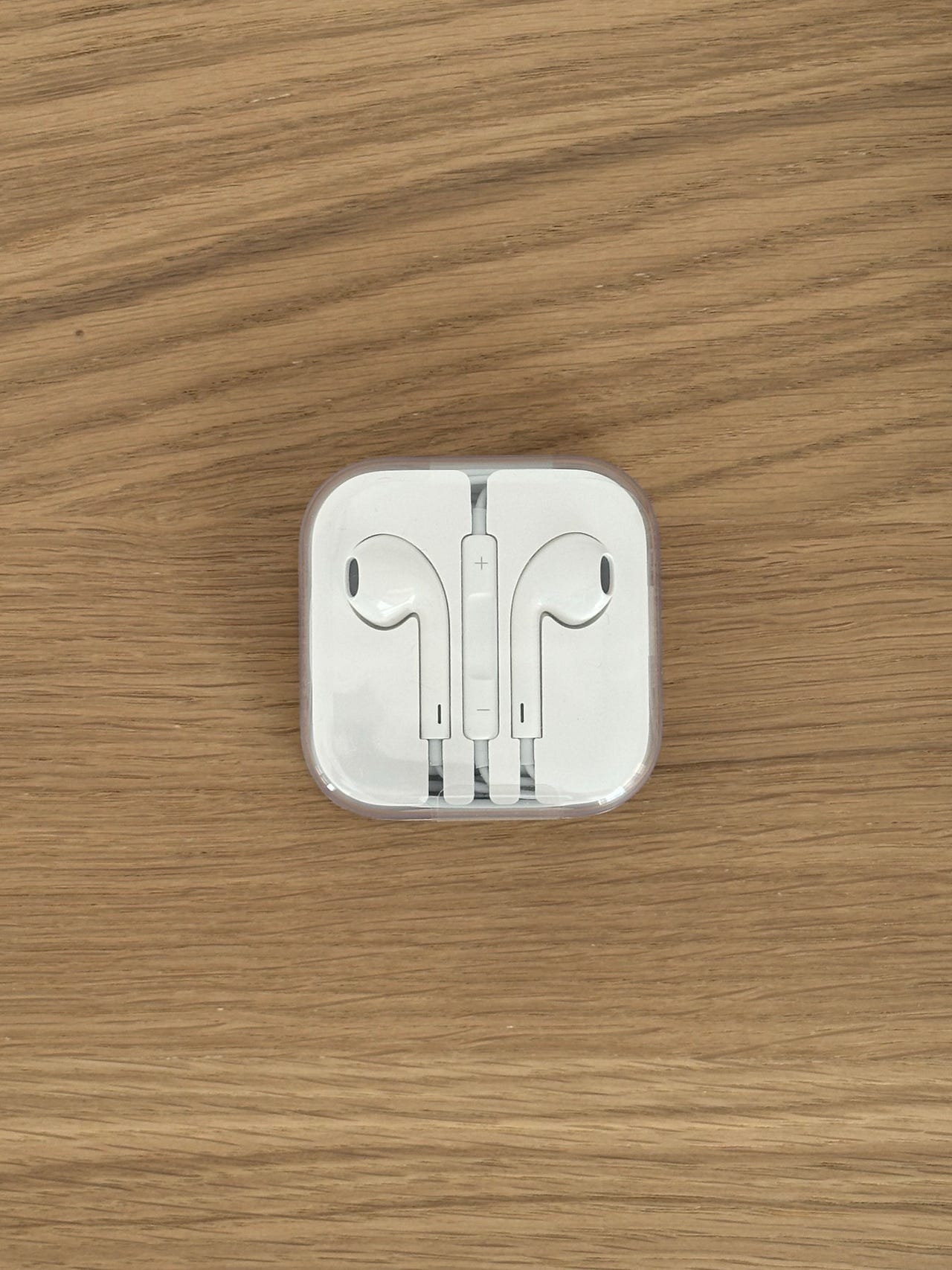Apple EarPods kuulokkeet 3,5 mm liitännällä