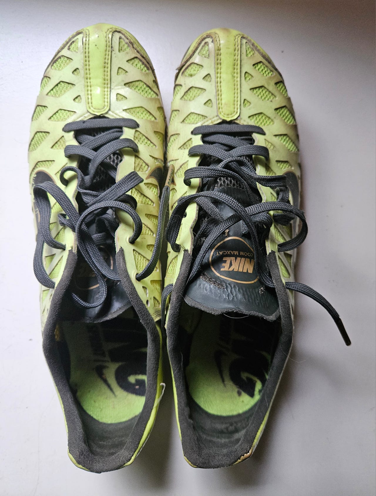 Nike yleisurheilupiikkarit (koko noin 38,5) limevihreä