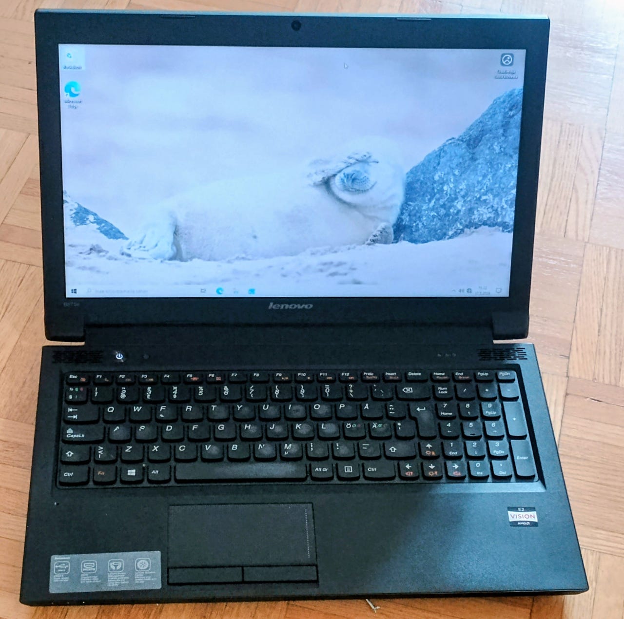 Lenovo b575e-läppäri, Windows 10