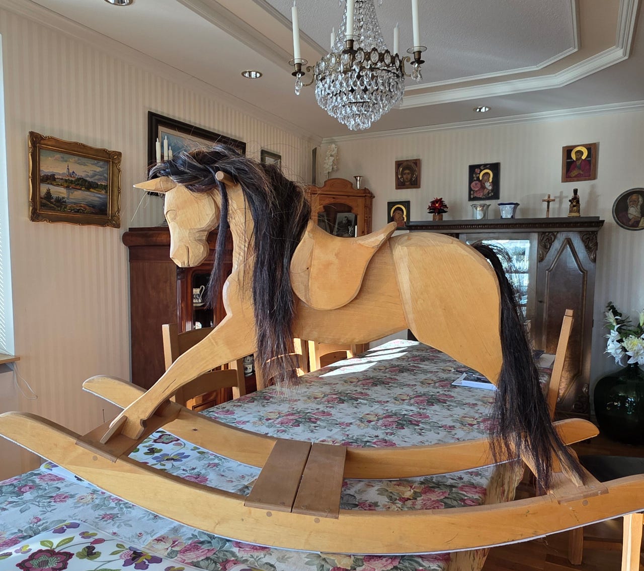 Puukeinuhevonen Huuko