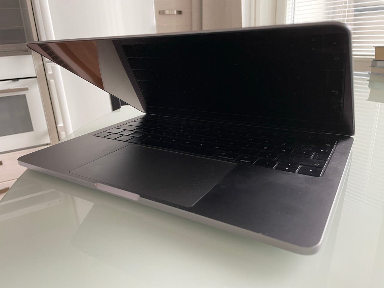 Apple MacBook Pro 13 kannettava tietokone