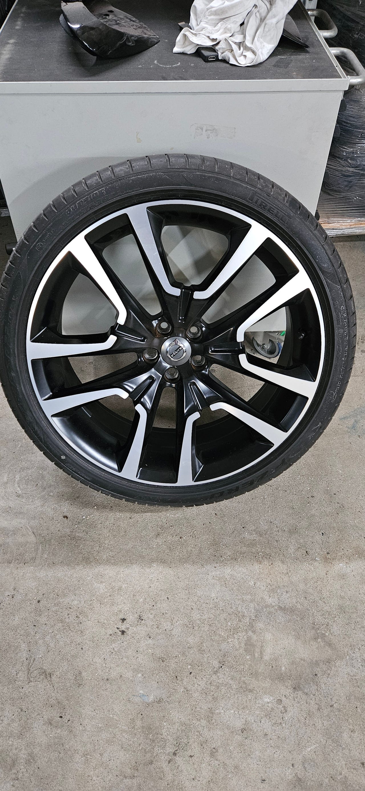 Volvo Xc60 22 erikoisvanteet renkailla