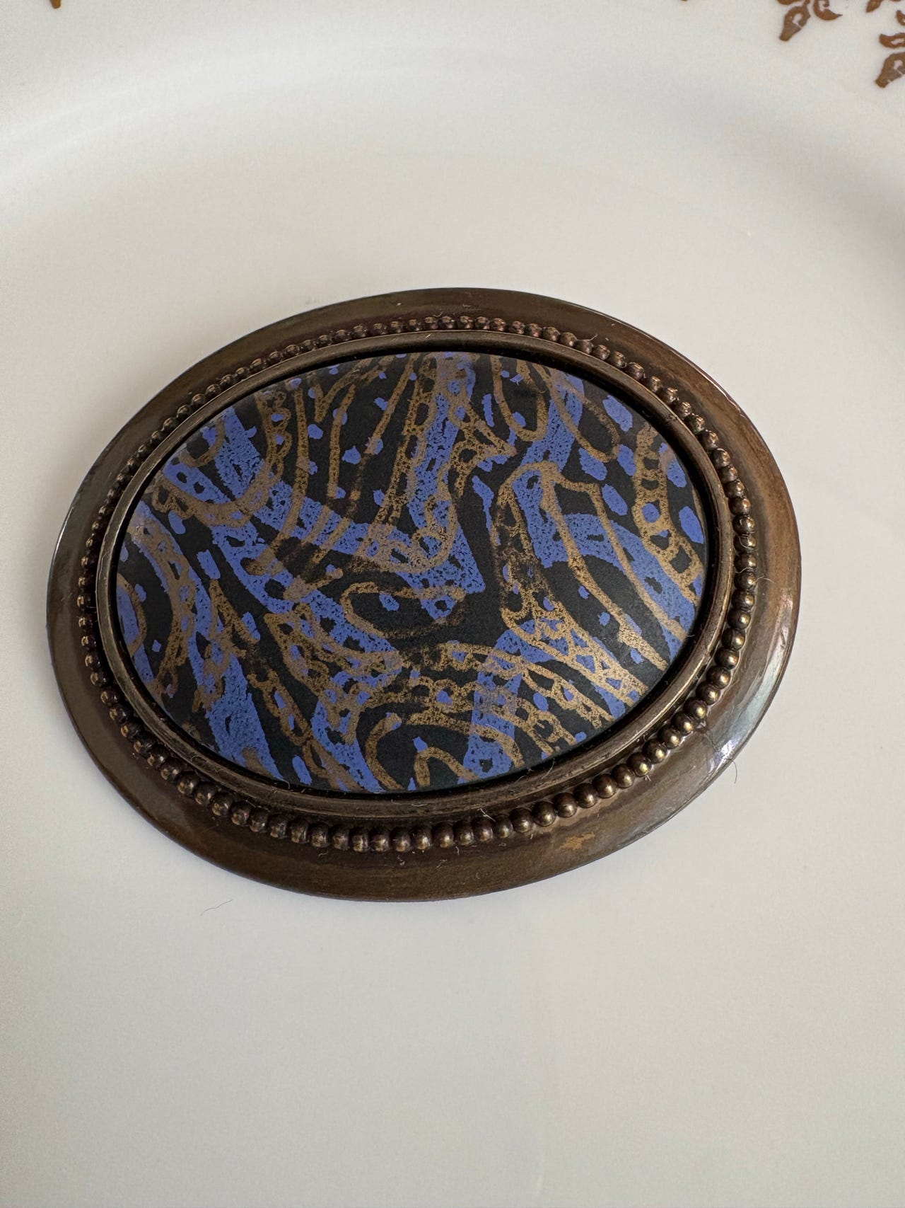 Tyylikäs Vintage Ibero rintakoru 5x4 cm