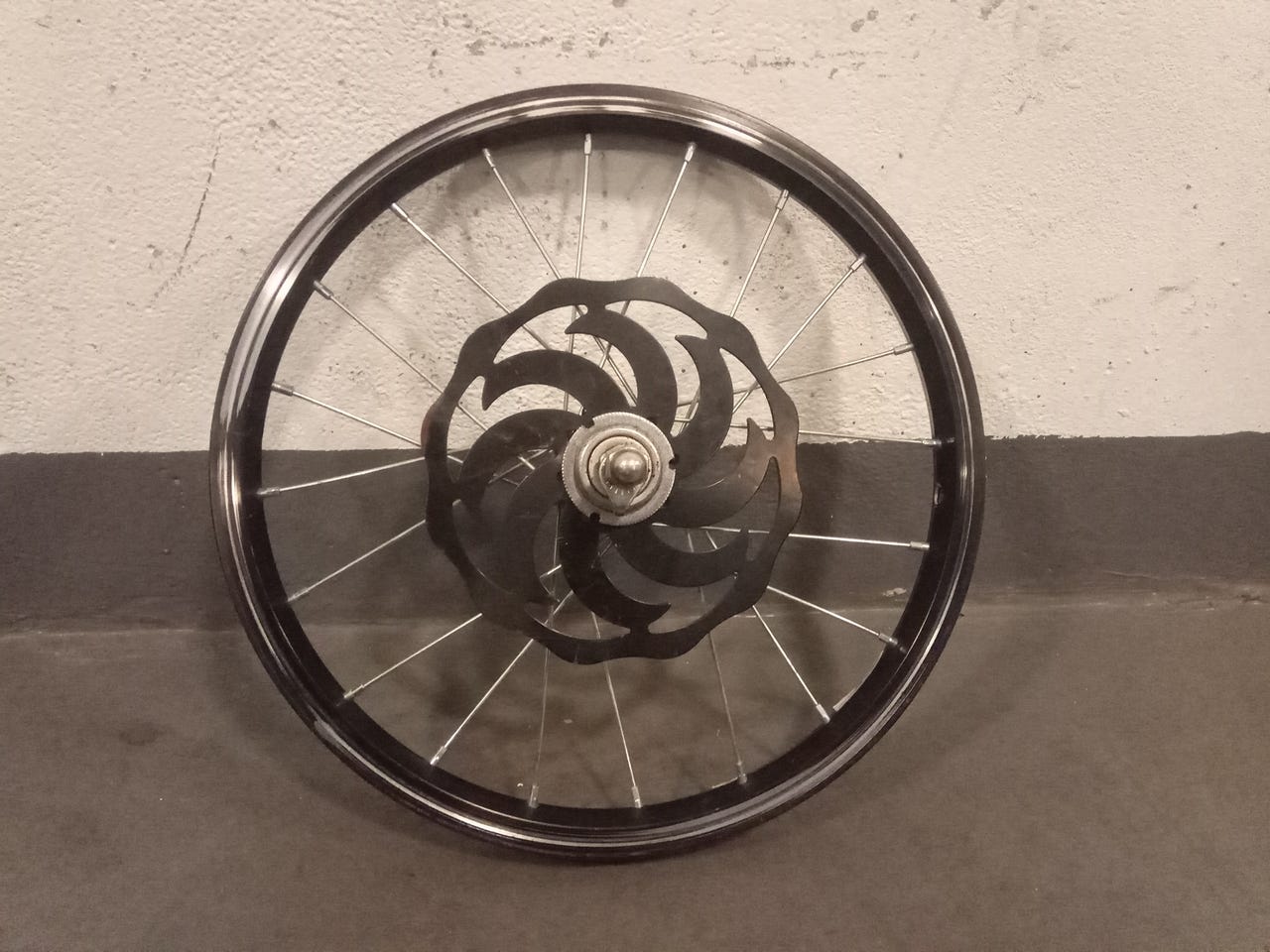 16" maastopyörä / BMX pyörän etuvanne levyjarrulla