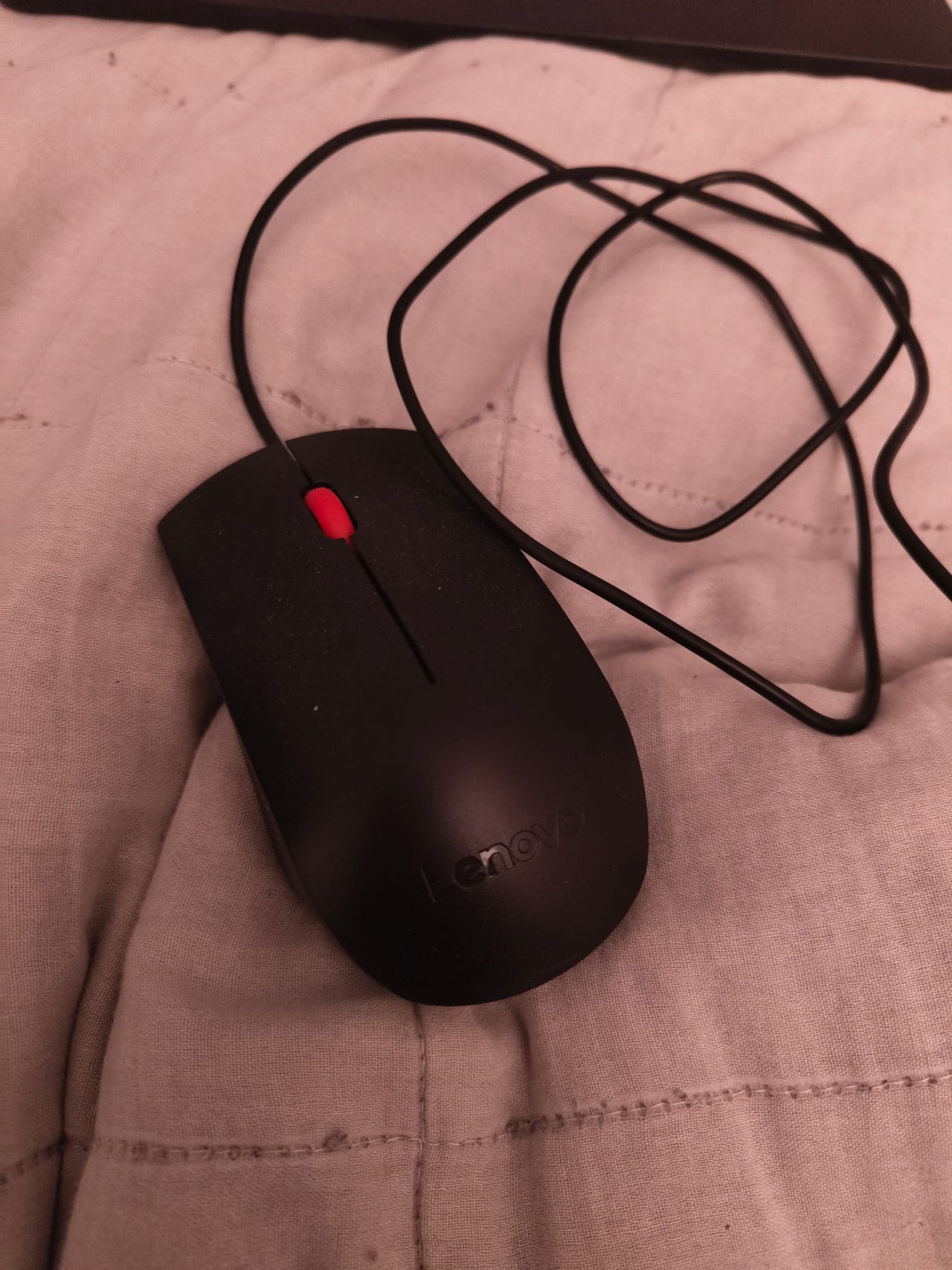 Lenovo langallinen hiiri musta
