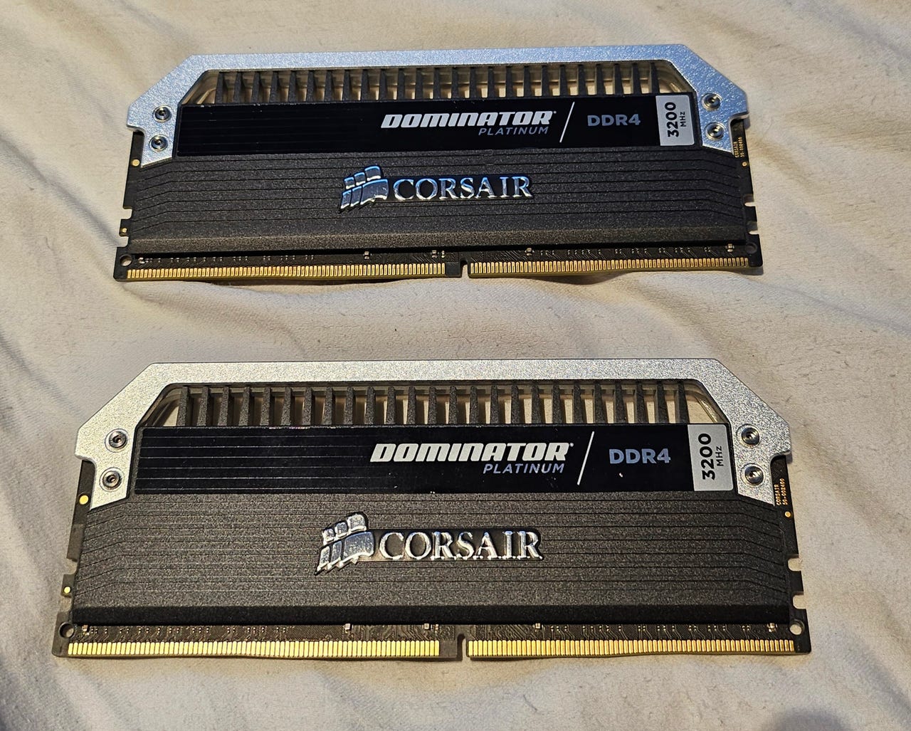 Corsair Dominator Platinum DDR4 16GB (2x8GB) 3200MHz CL16 | Tori