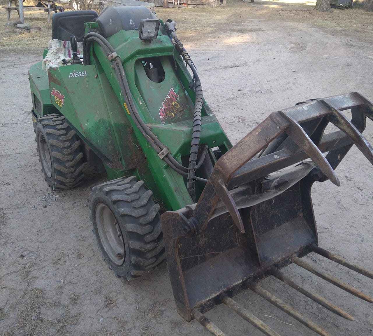 Ostan Avant 520, 420, 320, 313.
