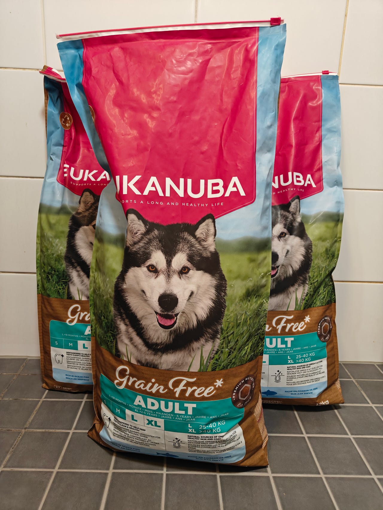 34kg Eukanuba koiranruokaa