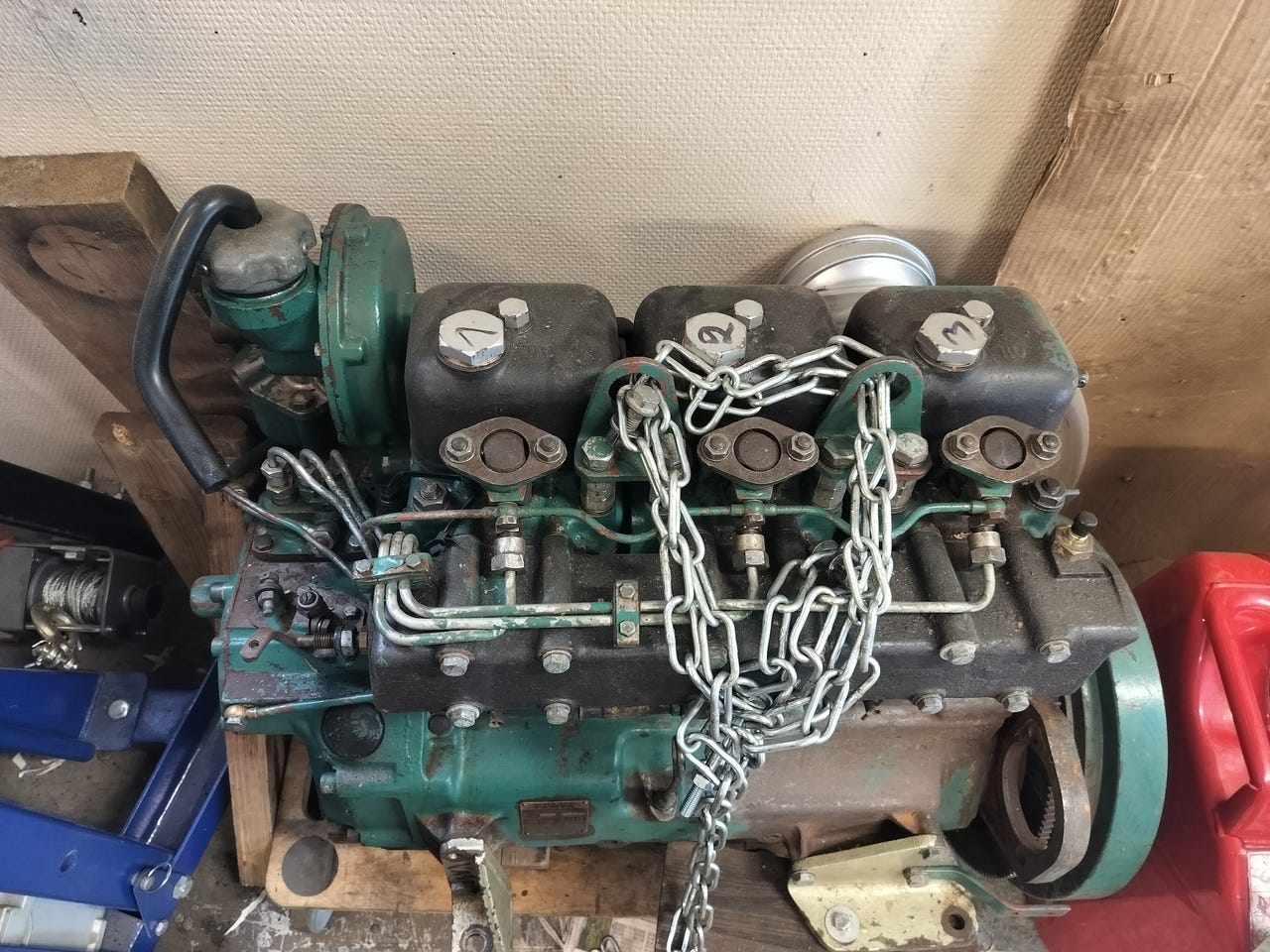 Volvo Penta MD3B Ja varaosat !
