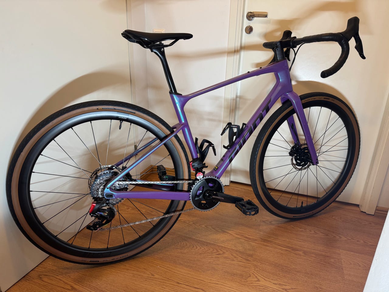 Giant Revolt Advanced Pro 0 koko M