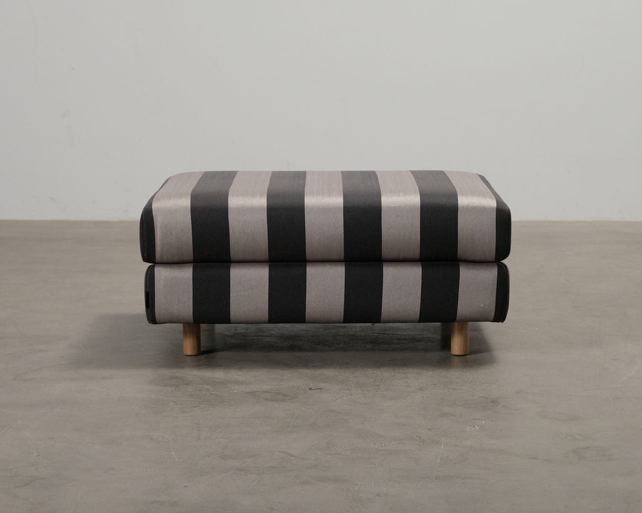 Sofacompany Dylan rahi Line Latte Black