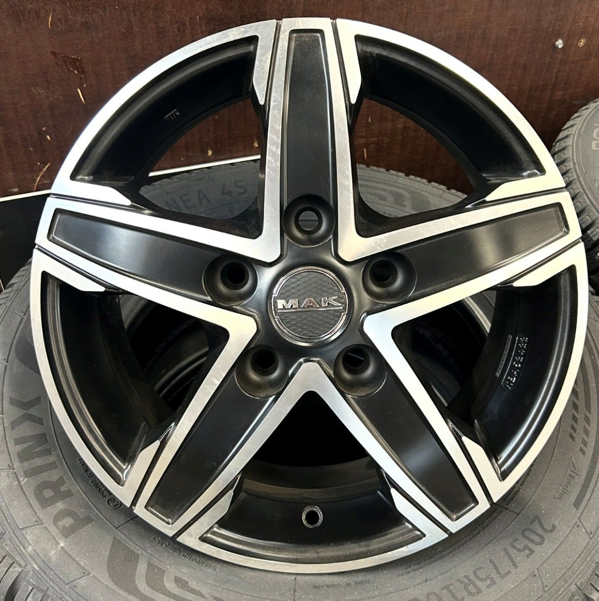 **POISTO** 5x130 16x6.5 ET55 MAK KING 5 Ice Black