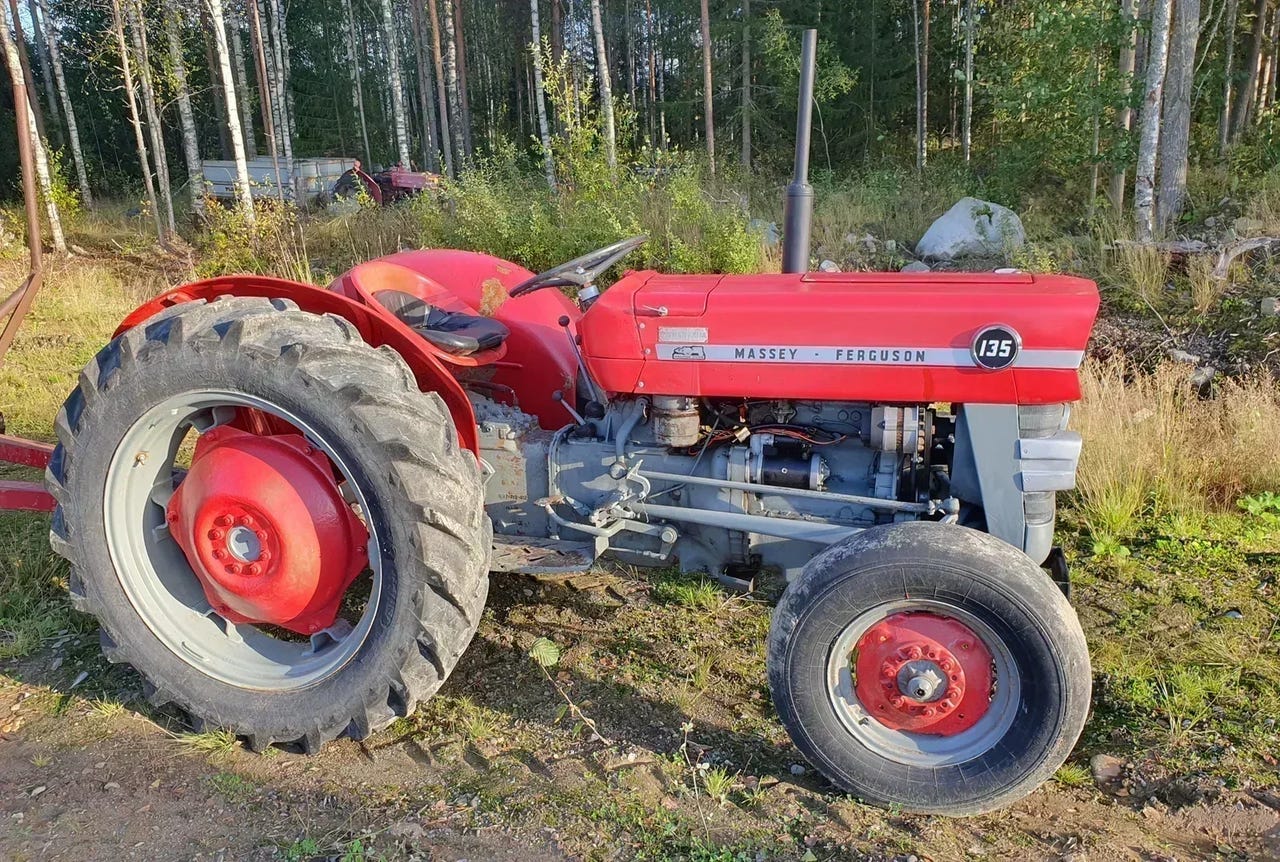 Traktori Massey ferguson 135