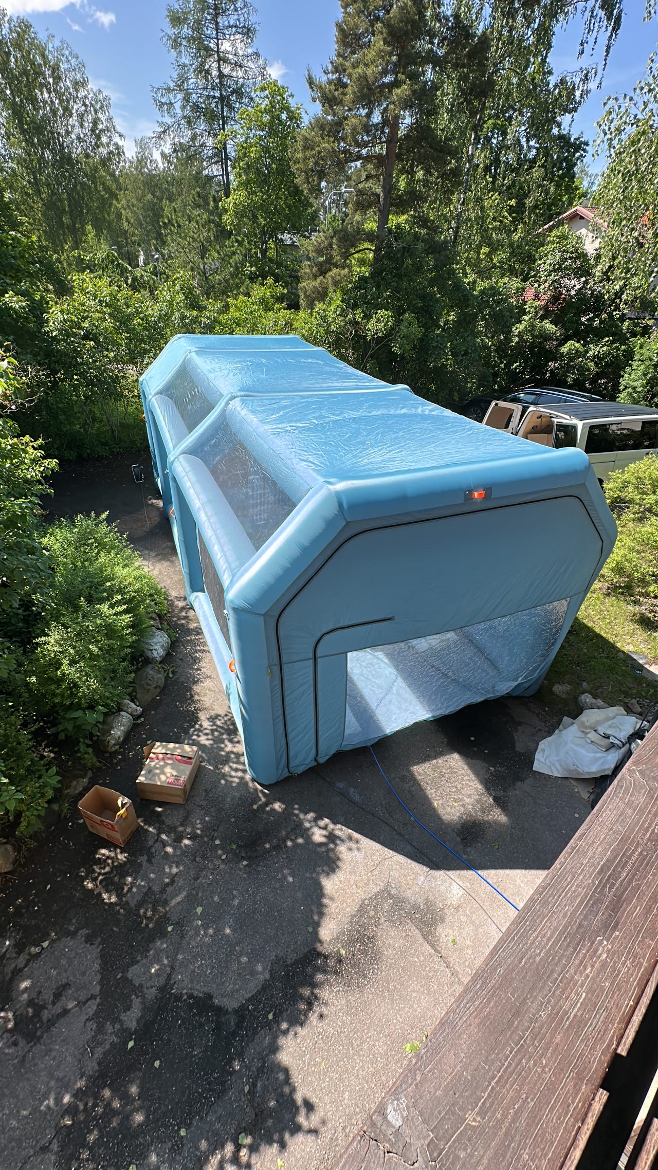 Puhallettava maalausteltta  8 x 4 x 3 m sininen, suodatusjärjeste