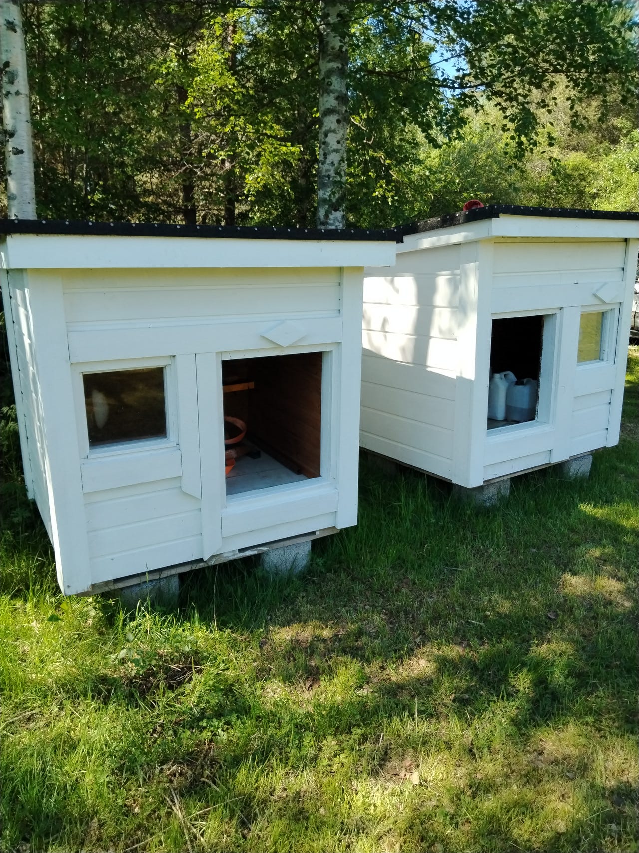 2kpl hyväkuntoisia koirankoppeja