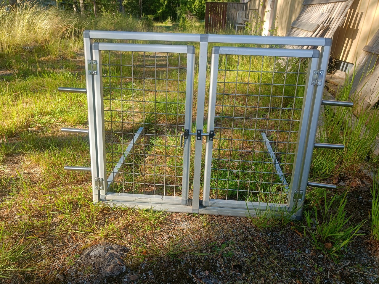 Koiraveräjä autoon
