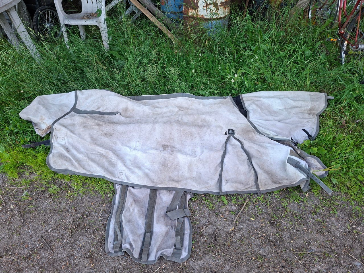 Paksumpi ötökkäloimi 145cm