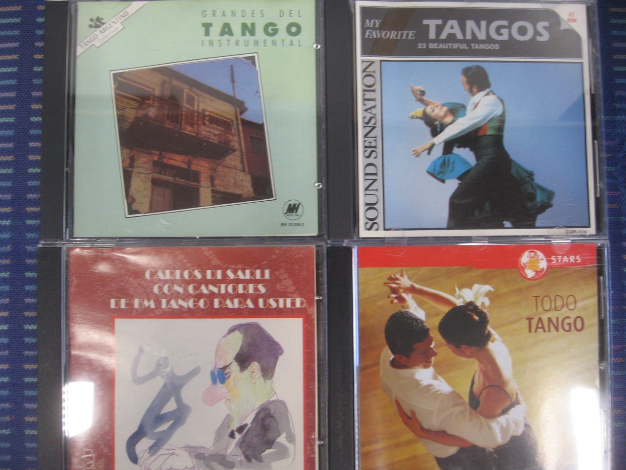 Tango ja muita ulkomaisia tanssikokoelmia