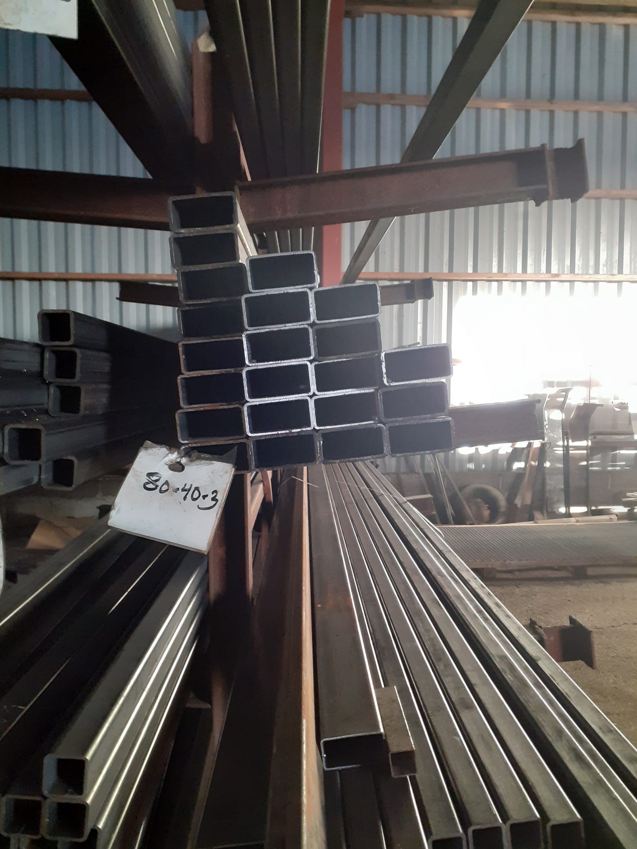 80x40x3 putkipalkkia