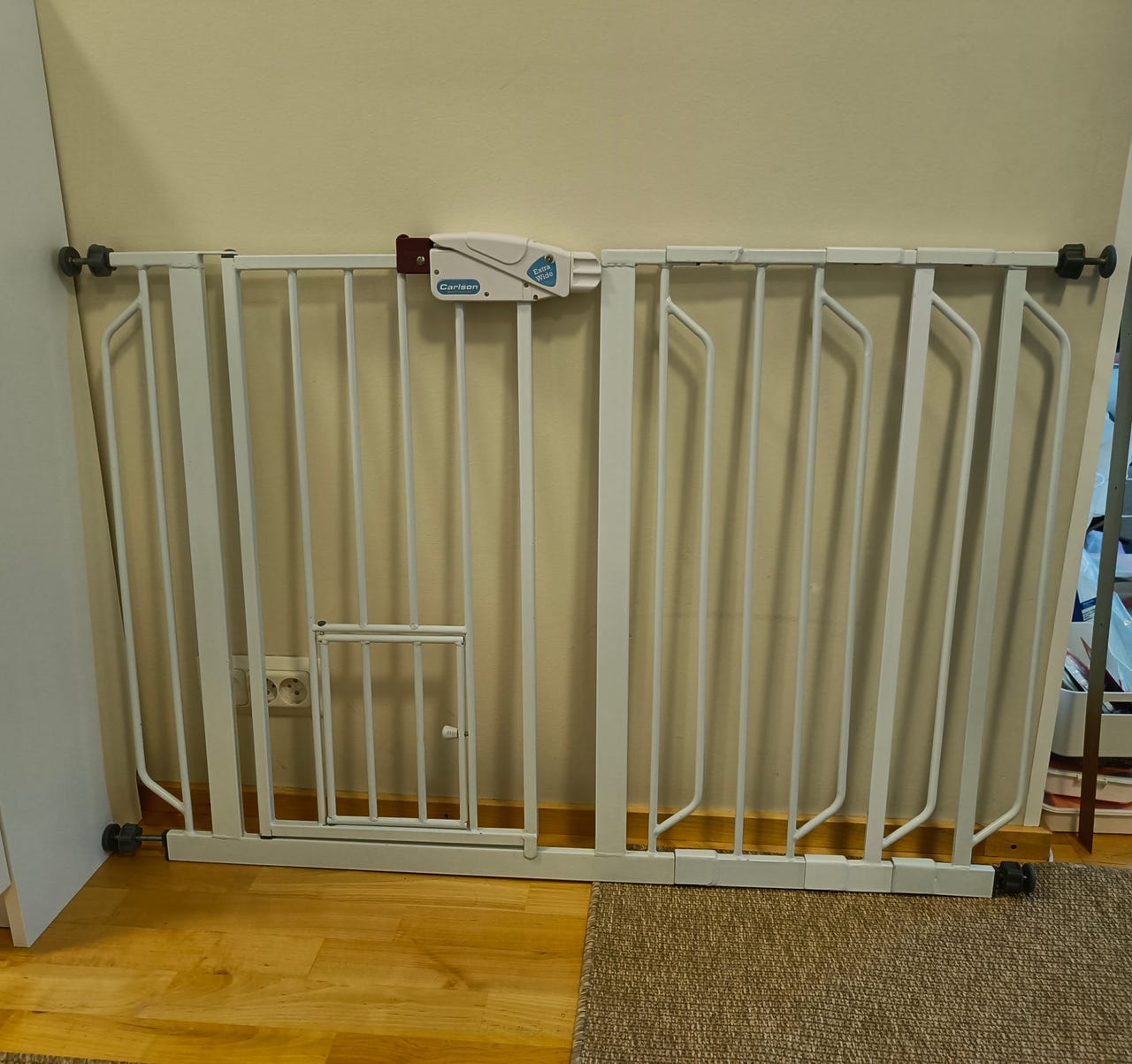 Carlson Extra Wide leveä koiraportti 73-120 cm