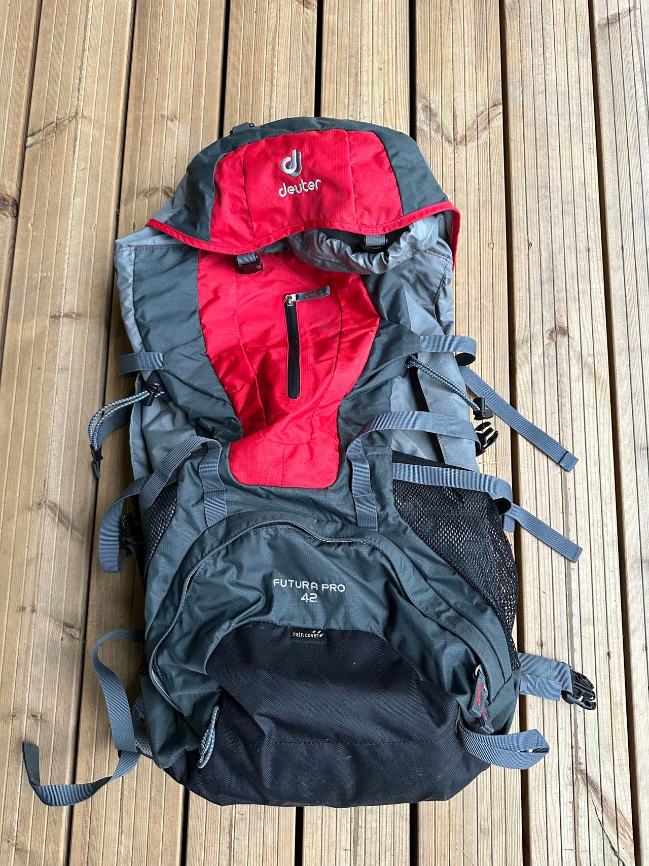 Deuter Futura Pro 42 -rinkka