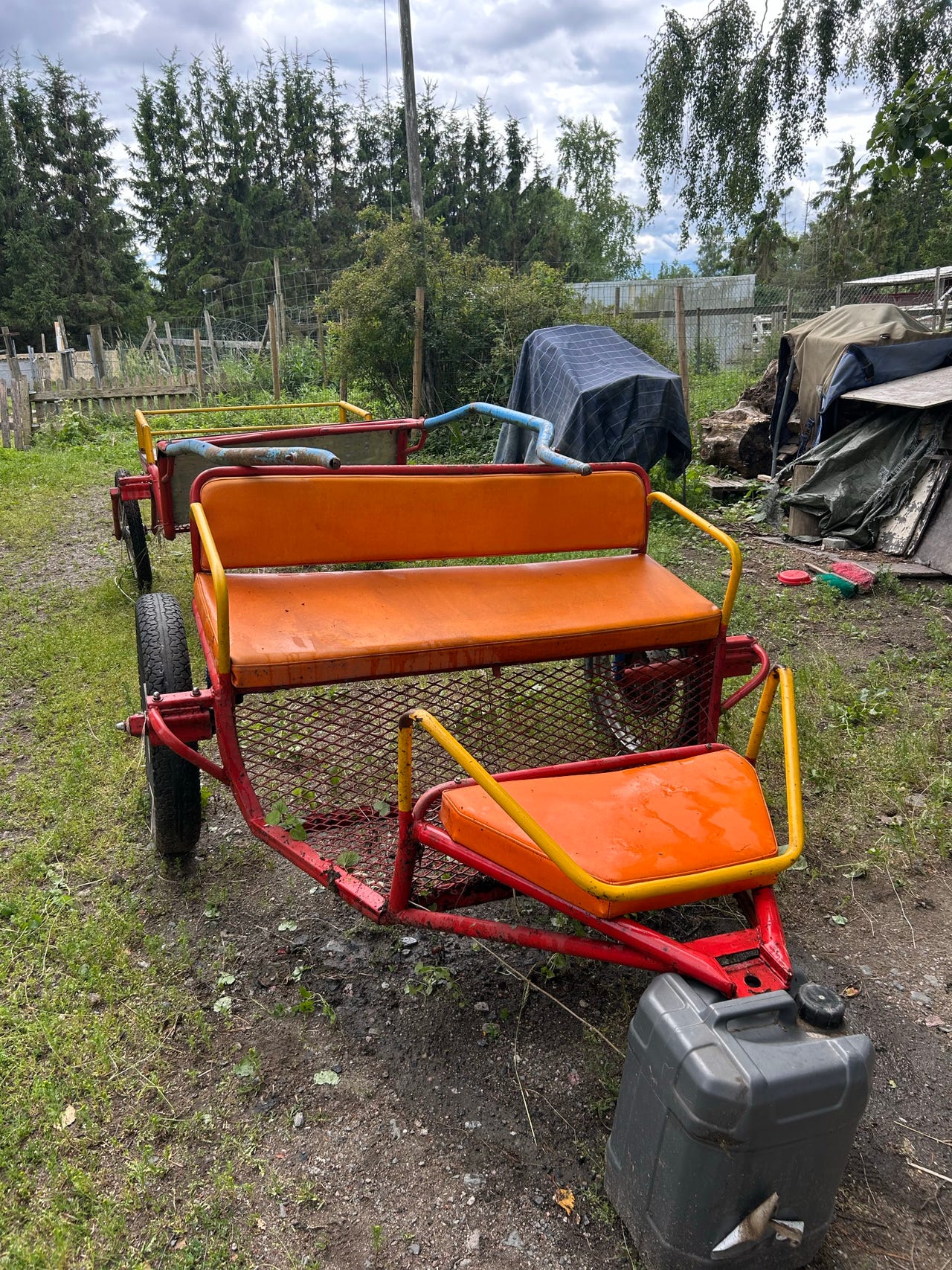 Hevoskärryt/ Tarjoa