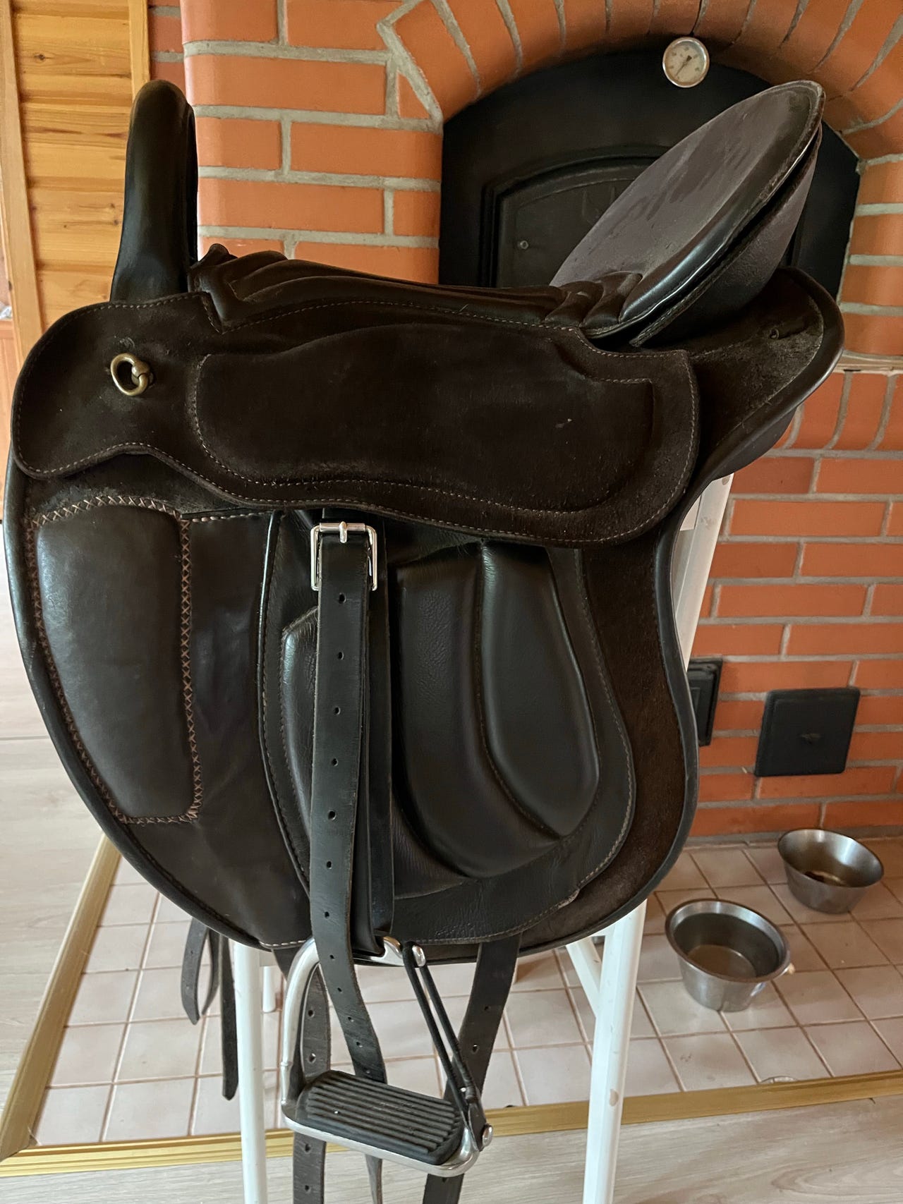 Trekker rungoton satula